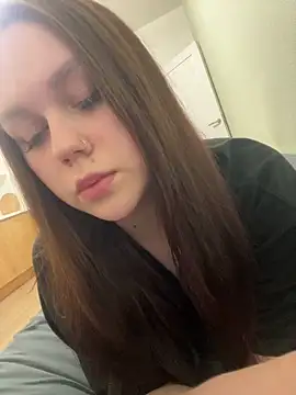 Marylallka5 online show from October 12, 2025, 7:24 pm