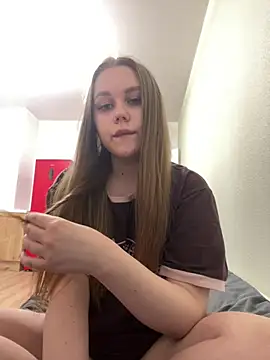 Marylallka5 online show from April 4, 2026, 2:03 pm