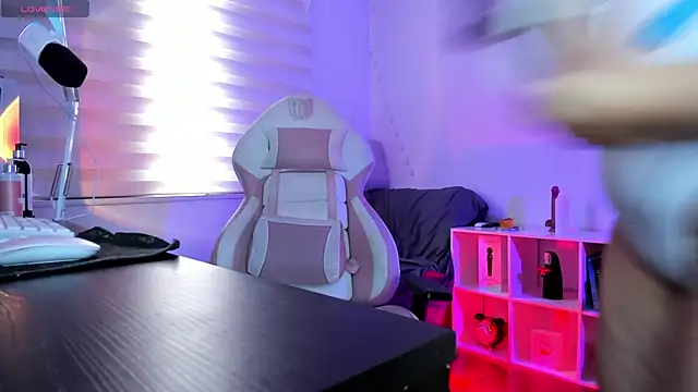 Snapshot of Gaby_Miller22 chatting on September 9, 2025, 4:06 pm Gaby Miller22 online show from September 9, 2025, 4:06 pm