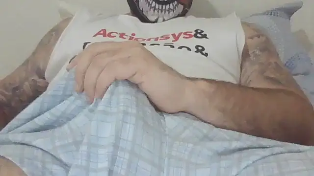 Snapshot of LorddVikingg chatting on November 30, 2025, 7:18 pm LorddVikingg online show from November 30, 2025, 7:18 pm