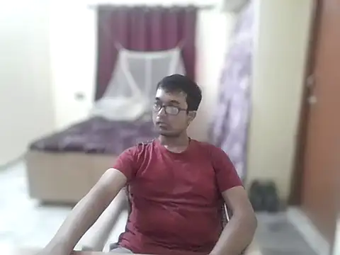 THE NAKED BOY online show from May 17, 2026, 4:43 am