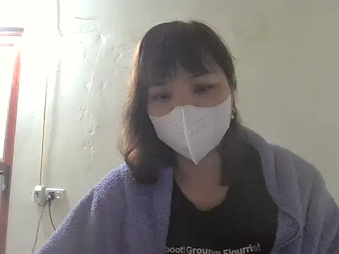 Angela-Eira online show from March 7, 2026, 11:24 pm