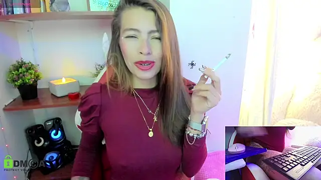 Snapshot of sweetlittlelisa chatting on October 9, 2025, 5:22 pm sweetlittlelisa online show from October 9, 2025, 5:22 pm