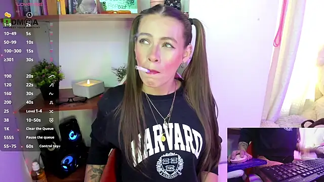 Snapshot of sweetlittlelisa chatting on November 9, 2025, 7:12 pm sweetlittlelisa online show from November 9, 2025, 7:12 pm