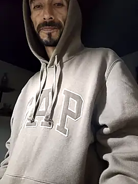 weedmanhot28 online show from October 3, 2025, 12:07 am