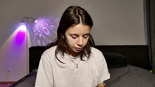 MazzyDoll online show from February 10, 2026, 5:55 am