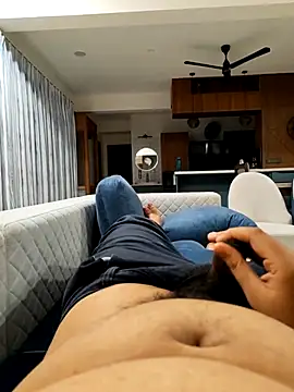 Snapshot of 143n143143 chatting on September 23, 2025, 6:33 pm 143n143143 online show from September 23, 2025, 6:33 pm