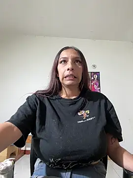 Snapshot of Dahian_XXX chatting on April 5, 2026, 1:36 am Dahian XXX online show from April 5, 2026, 1:36 am