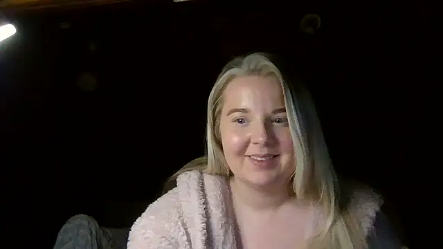 Snapshot of Jessica69G chatting on November 25, 2025, 10:54 pm Jessica69G online show from November 25, 2025, 10:54 pm