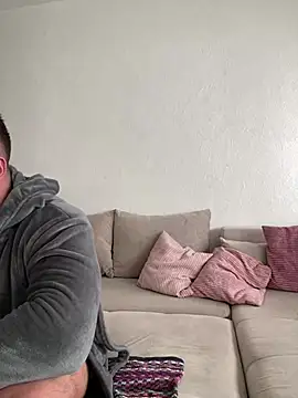 belle98 online show from March 20, 2025, 2:42 pm