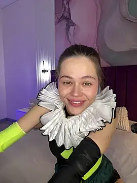 Kelly Cuutie online show from March 18, 2026, 1:31 am