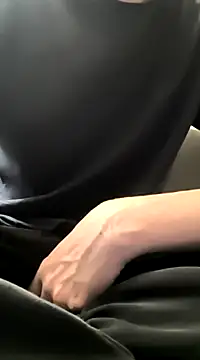 Snapshot of Naked_Ben chatting on December 29, 2024, 6:45 am Naked Ben online show from December 29, 2024, 6:45 am