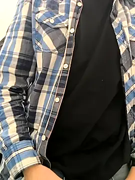 Snapshot of Naked_Ben chatting on February 21, 2025, 12:06 pm Naked Ben online show from February 21, 2025, 12:06 pm