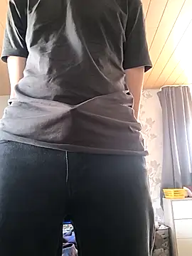 Snapshot of Naked_Ben chatting on March 10, 2025, 3:20 pm Naked Ben online show from March 10, 2025, 3:20 pm