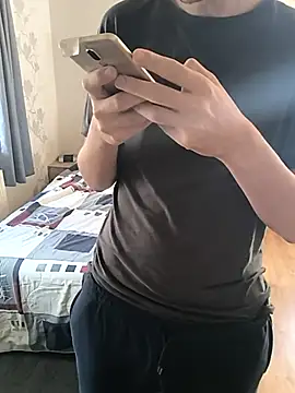 Snapshot of Naked_Ben chatting on September 14, 2025, 12:04 pm Naked Ben online show from September 14, 2025, 12:04 pm