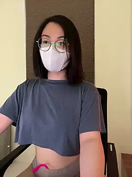 Baby Claraa online show from March 19, 2025, 6:57 am