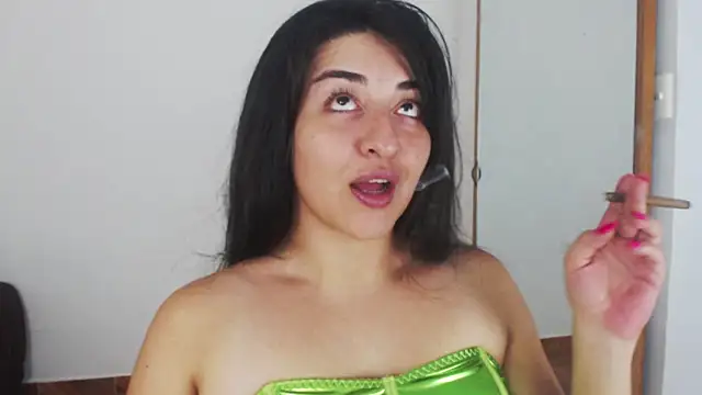 Snapshot of moritalatina chatting on September 26, 2025, 2:26 am moritalatina online show from September 26, 2025, 2:26 am