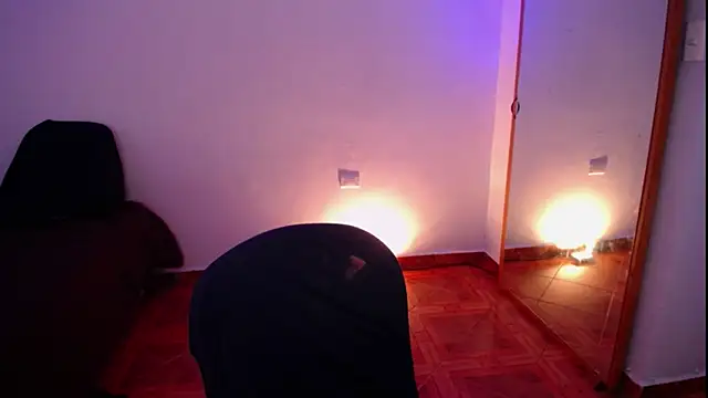 Snapshot of moritalatina chatting on November 7, 2025, 7:14 pm moritalatina online show from November 7, 2025, 7:14 pm