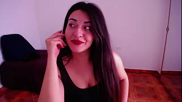 Snapshot of moritalatina chatting on November 9, 2025, 6:28 pm moritalatina online show from November 9, 2025, 6:28 pm