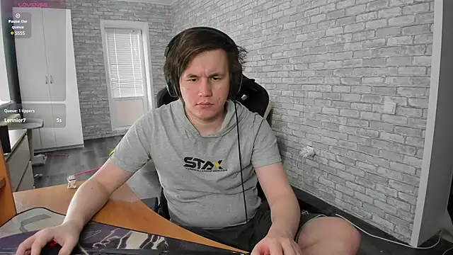 iliaskrislove online show from February 16, 2025, 7:15 am