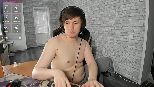 iliaskrislove online show from February 26, 2025, 4:47 am
