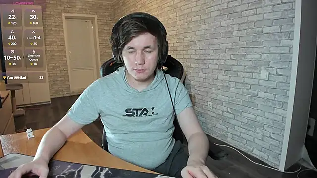 iliaskrislove online show from March 2, 2025, 3:05 pm