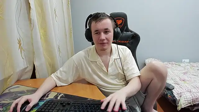 Snapshot of iliaskrislove chatting on November 10, 2025, 10:53 pm iliaskrislove online show from November 10, 2025, 10:53 pm