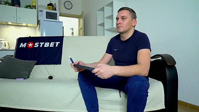 littlesweettifany online show from December 18, 2024, 3:00 pm