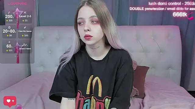 Alice Halle online show from October 20, 2025, 2:45 am