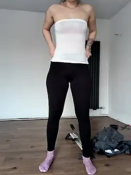 Snapshot of Linalicious chatting on January 26, 2025, 11:50 am Linalicious online show from January 26, 2025, 11:50 am