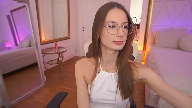 CozyMell online show from March 13, 2026, 2:12 pm