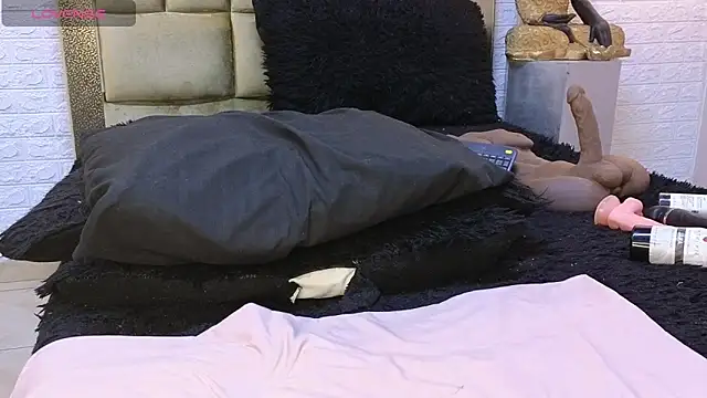 ximenawilliamss online show from December 11, 2024, 2:00 pm