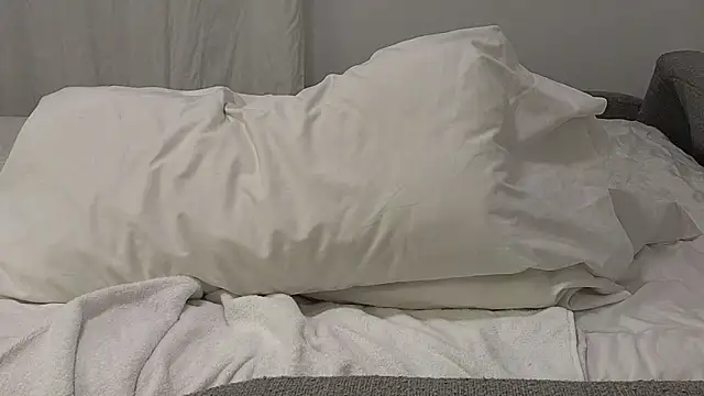 ximenawilliamss online show from March 16, 2025, 1:27 pm