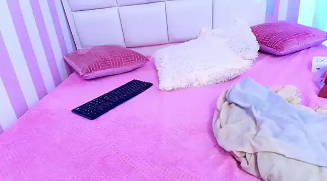 Snapshot of Barbara_honey chatting on March 22, 2025, 3:53 pm Barbara honey online show from March 22, 2025, 3:53 pm