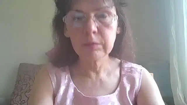 HollyJewel online show from May 21, 2026, 10:22 am