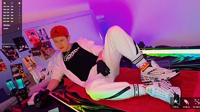 Snapshot of Fuc71 chatting on January 18, 2025, 5:04 pm Fuc71 online show from January 18, 2025, 5:04 pm