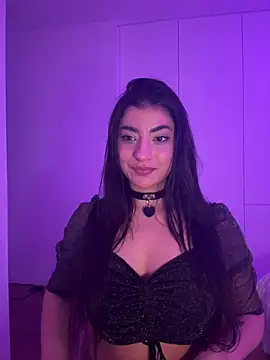 ZoeZayd online show from February 5, 2026, 11:20 pm