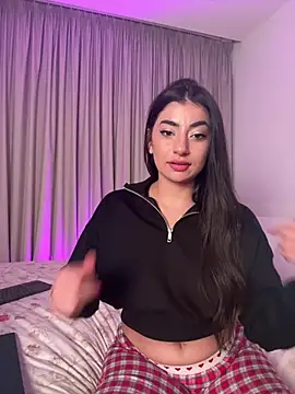 ZoeZayd online show from February 7, 2026, 10:13 pm