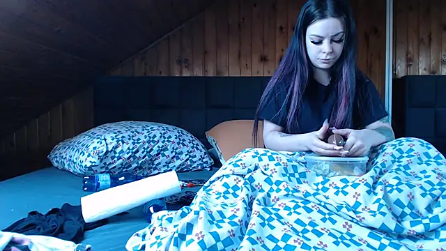 BoeseMoni1998 online show from February 26, 2026, 7:18 am