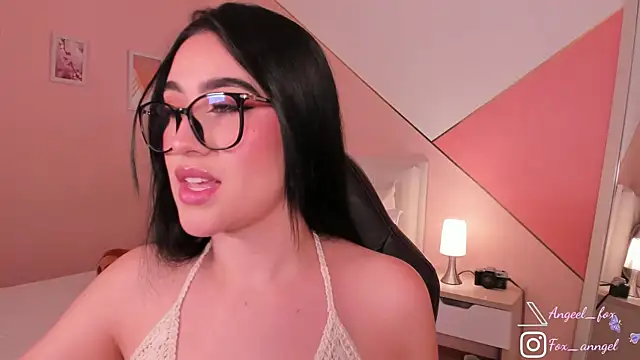 angeel fox online show from November 9, 2025, 11:25 pm