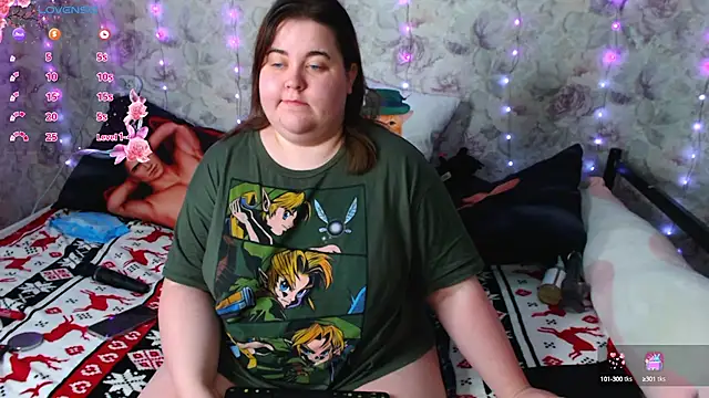 Estelle Hicks online show from December 16, 2024, 6:05 pm