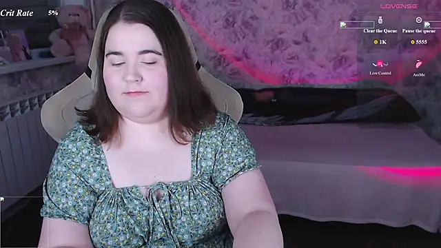 Estelle Hicks online show from March 19, 2026, 6:34 pm