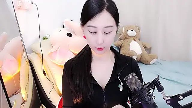 Alcohol 1 online show from September 12, 2025, 2:06 pm