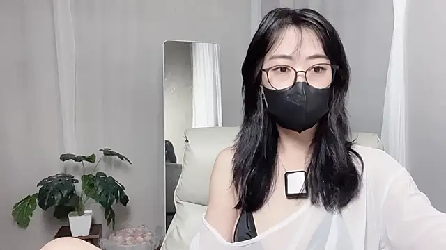 Snapshot of _minji_bae chatting on October 14, 2025, 6:42 pm minji bae online show from October 14, 2025, 6:42 pm