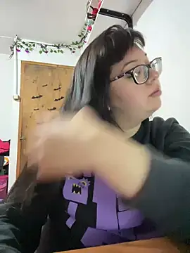 Snapshot of indiegirl666 chatting on January 5, 2025, 5:30 am indiegirl666 online show from January 5, 2025, 5:30 am