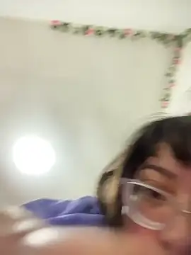 Snapshot of indiegirl666 chatting on October 21, 2025, 5:19 am indiegirl666 online show from October 21, 2025, 5:19 am