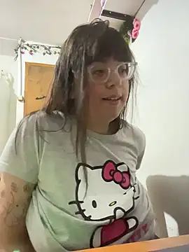 Snapshot of indiegirl666 chatting on November 23, 2025, 5:18 am indiegirl666 online show from November 23, 2025, 5:18 am