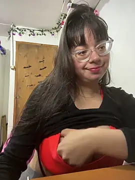 Snapshot of indiegirl666 chatting on December 23, 2025, 3:37 am indiegirl666 online show from December 23, 2025, 3:37 am