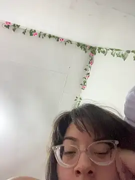 Snapshot of indiegirl666 chatting on February 14, 2026, 5:48 am indiegirl666 online show from February 14, 2026, 5:48 am