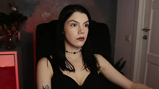 Snapshot of mistress__rochelle chatting on February 21, 2025, 6:37 pm mistress rochelle online show from February 21, 2025, 6:37 pm